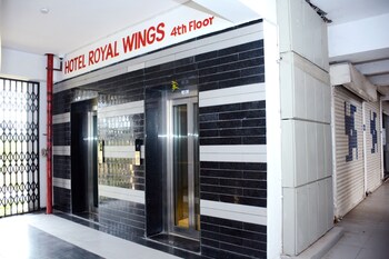 hotel royal wings