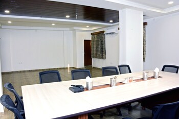 hotel royal wings