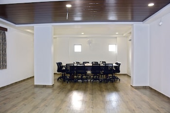 hotel royal wings