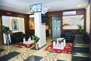 hotel royal wings