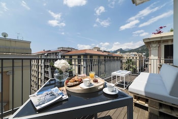 Hotel Montestella,Historical Downtown Salerno>>Campania,4 star