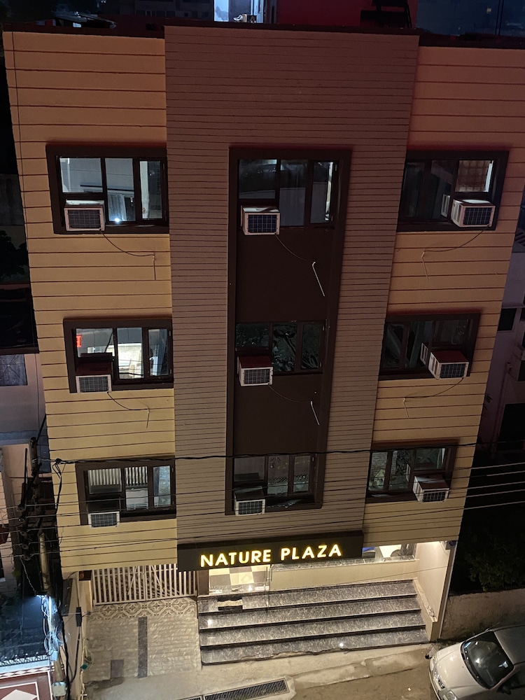 hotel nature plaza