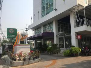 v verve service apartment hotel