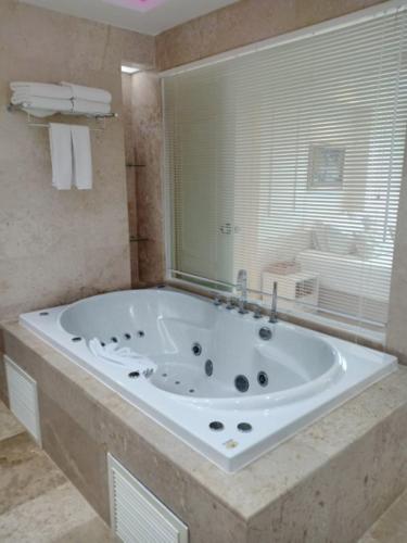 v verve service apartment hotel