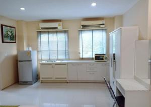 v verve service apartment hotel