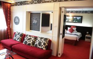 v verve service apartment hotel