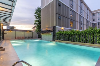 amanah bangkok hotel by zuzu