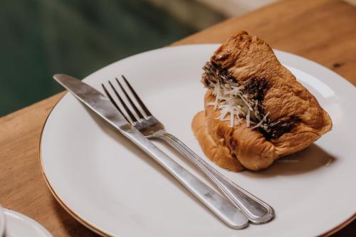 the garuda homestay sanur