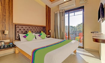 Hotel Green Woods 1 Km From Main Market