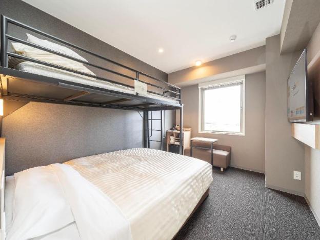 super hotel kanku kumatoriekimae