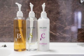 super hotel kanku kumatoriekimae