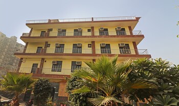 treebo trend radha palace