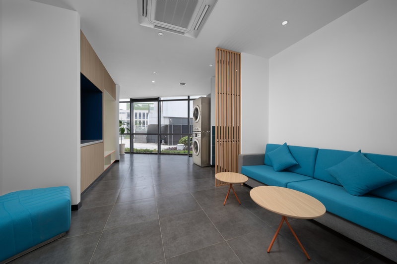 holiday inn express nanjing happy valley an ihg hotel