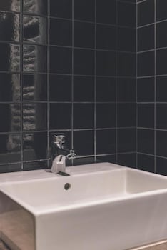 whoo bordeaux bacalan hostel