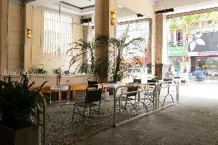 20 hotel and apartment