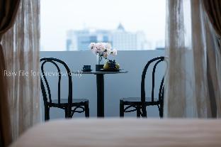 20 hotel and apartment