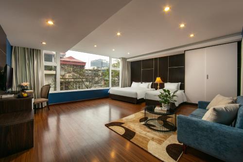 20 hotel and apartment