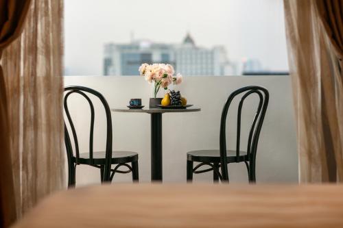 20 hotel and apartment