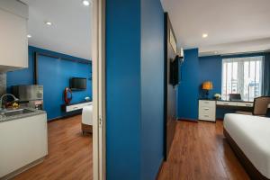 20 hotel and apartment