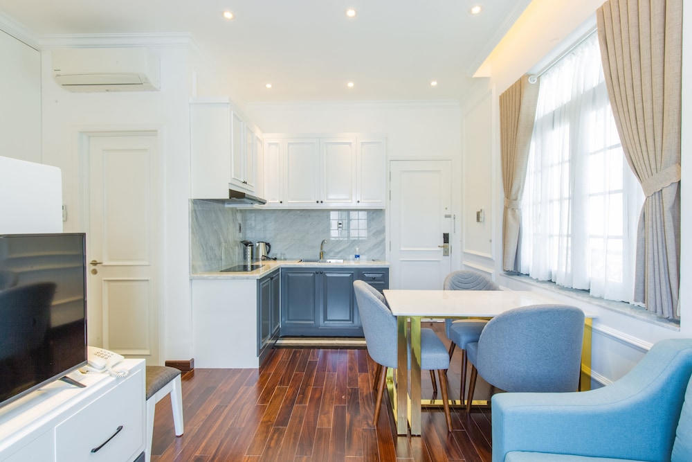 grand villa residence 2
