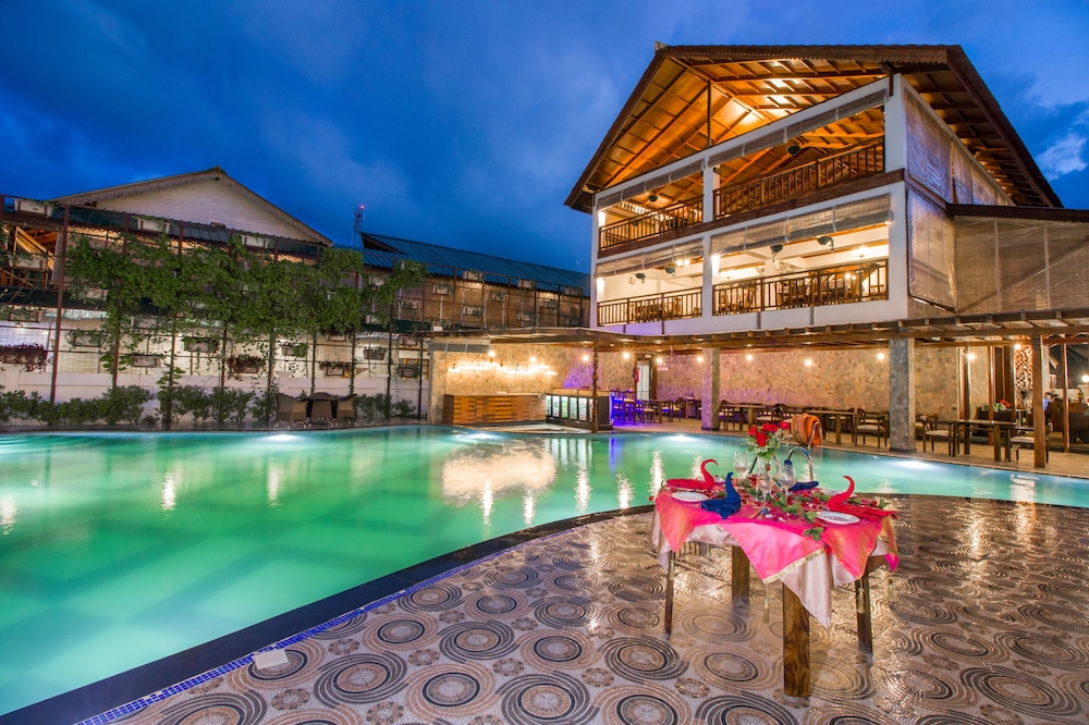 symphony summer sands beach resort and spa