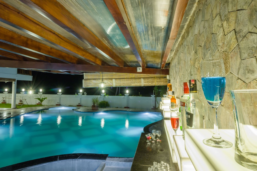 symphony summer sands beach resort and spa