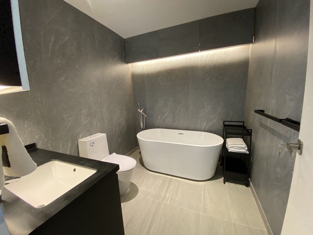 shipping container hotel one north