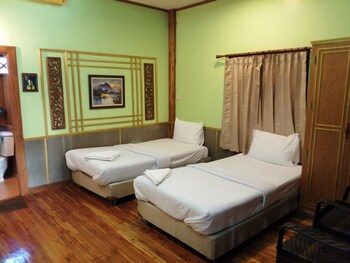 nang phraya resort