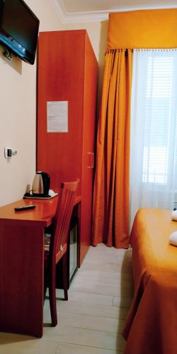 hotel everest