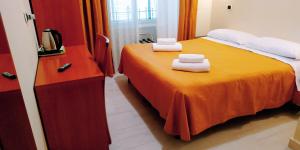 Hotel Everest,Lazio>>Esquilino,2 star