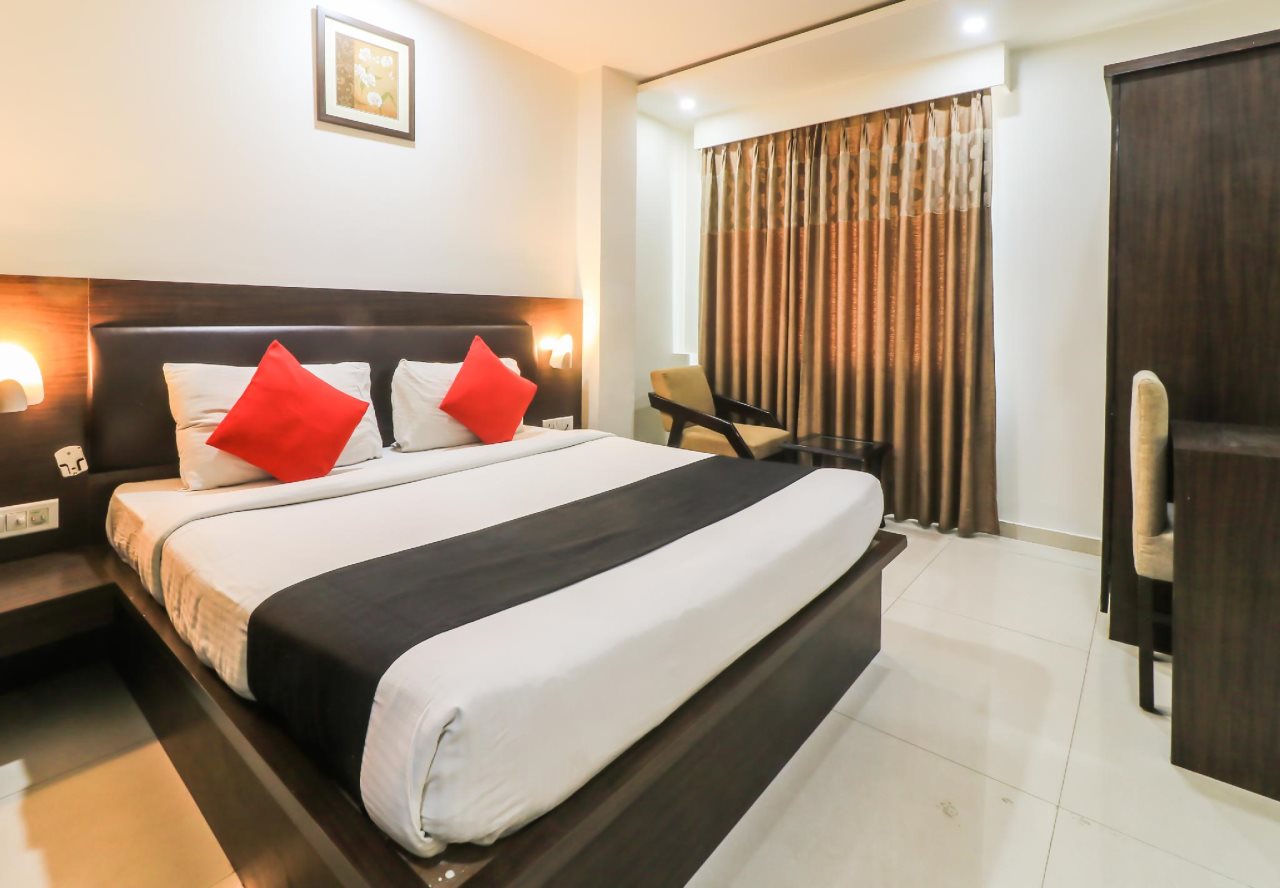 Hotel Krishna By Keymagics,Lalkothi,3 star