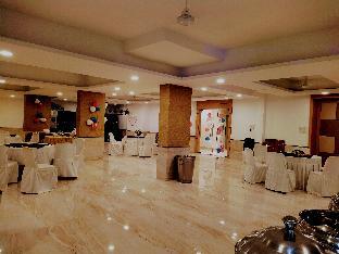 Hotel Abhinav Royal,438/2, Hoshangabad Rd, Near Vrandavan Garden, Bhopal, Madhya Pradesh 462011,3 star