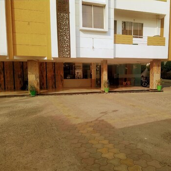 hotel abhinav royal