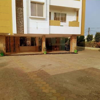 hotel abhinav royal