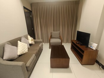 8 newtown boulevard by siet