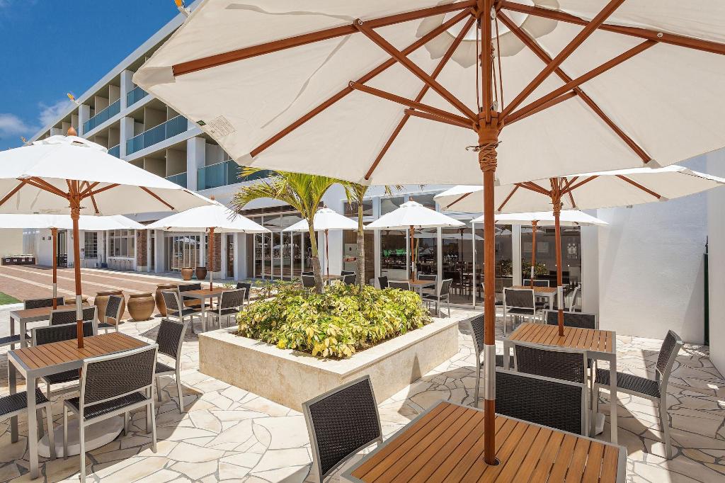 okinawa kariyushi lch resort on the beach