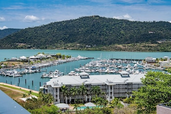 airlie beach