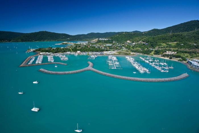 airlie beach