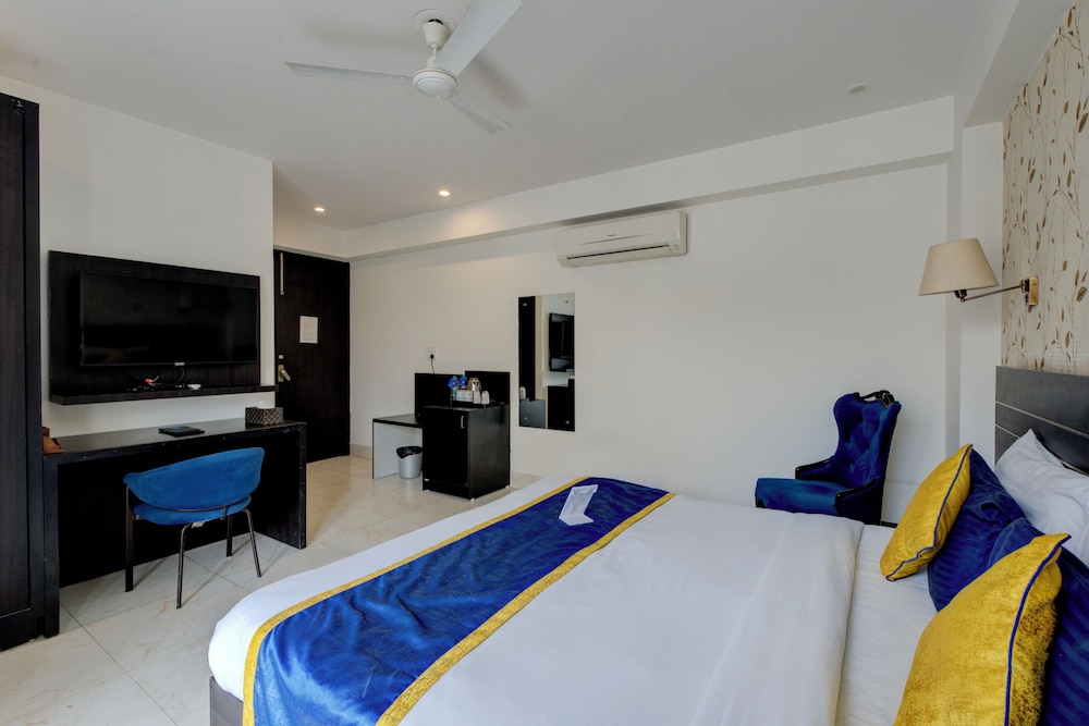 corooms sanvi prime unitech cyber park