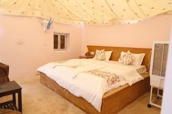 Sky Blue Desert Camp Jaisalmer,Jaisalmer>>Desert National Park,2 star