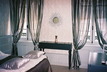 Le Carré D'aix,Savoie>>Aix-Les-Bains,2 star