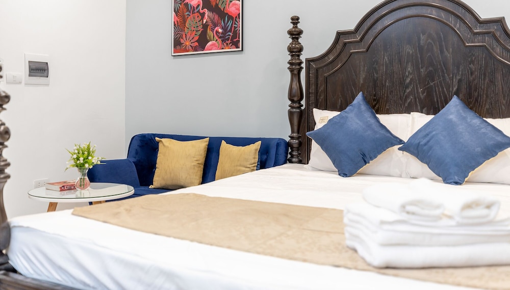 the lake view west lake lotus