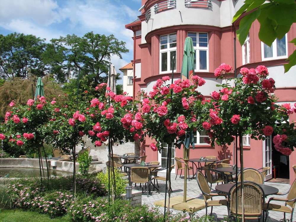 hotel villa