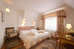 hotel u tri pstrosu