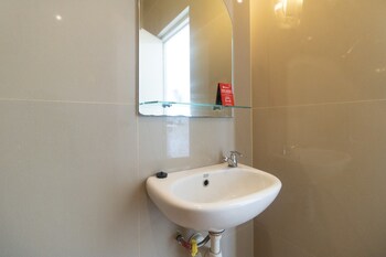 reddoorz syariah winong nganjuk