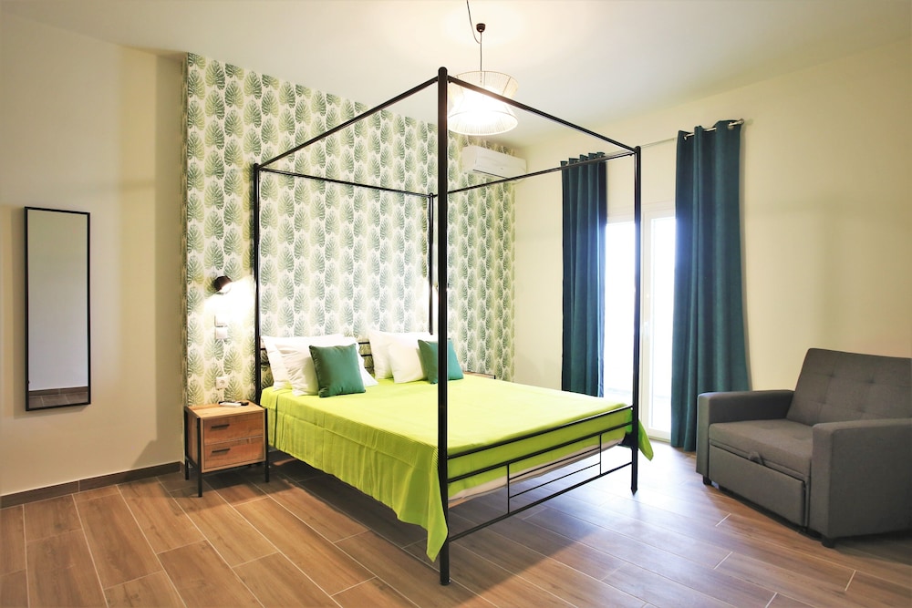 markopoulo mesogaias