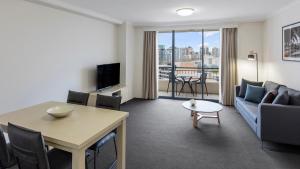 oaks sydney castlereagh suites