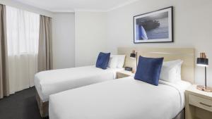 oaks sydney castlereagh suites