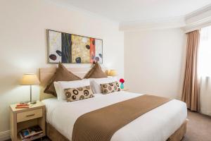 oaks sydney castlereagh suites