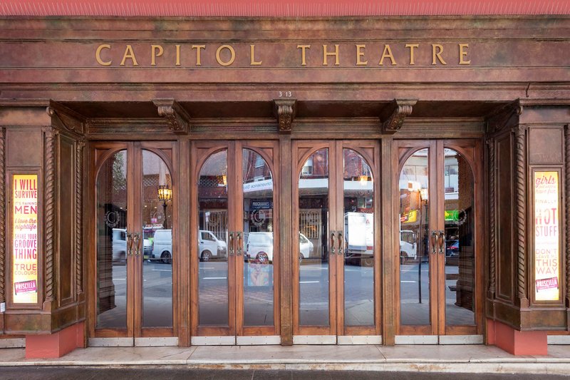 oaks sydney castlereagh suites